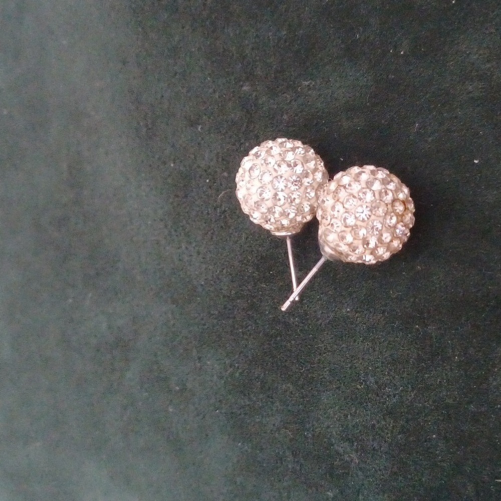 Women's crystal pierced earings